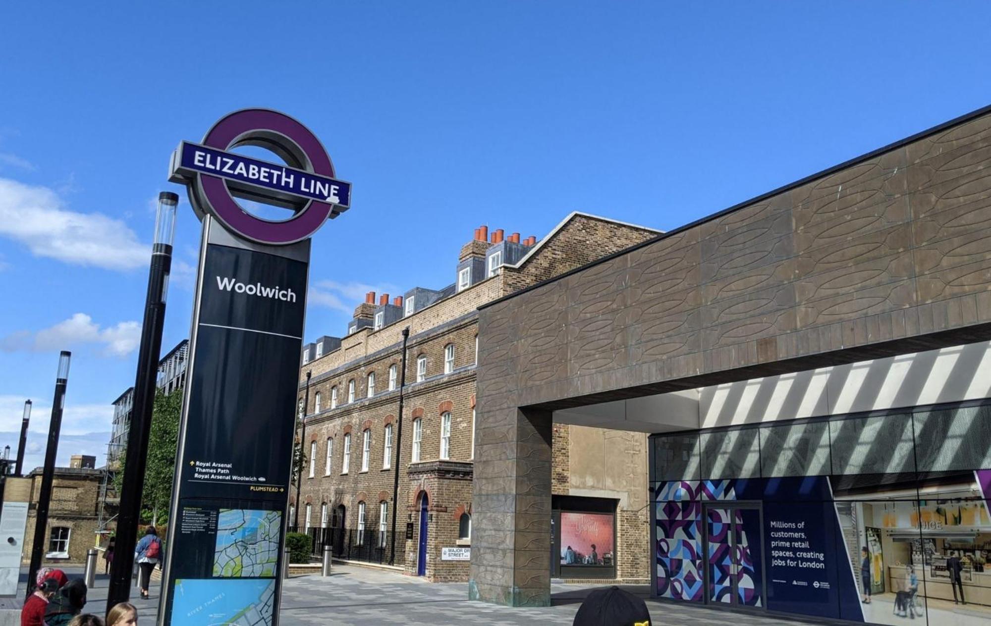 2 Bed Flat, Dedicated Workspace, Parking, 4Ktv London Eksteriør bilde